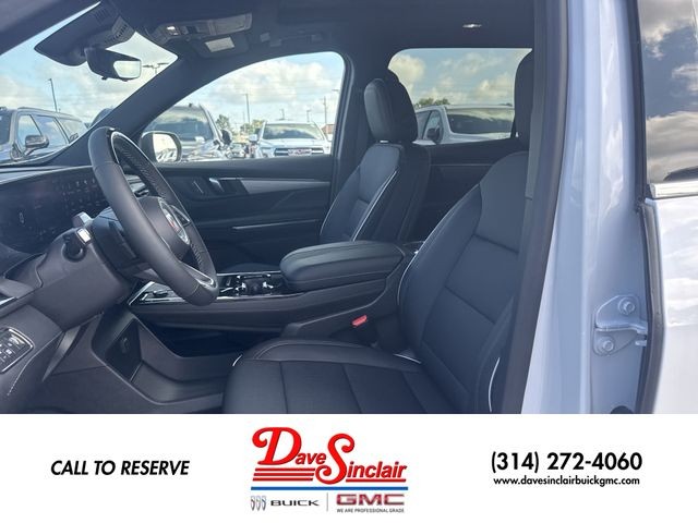 Buick Enclave Vehicle Full-screen Gallery Image 11