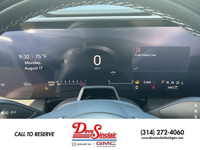Buick Enclave Vehicle Full-screen Gallery Image 15