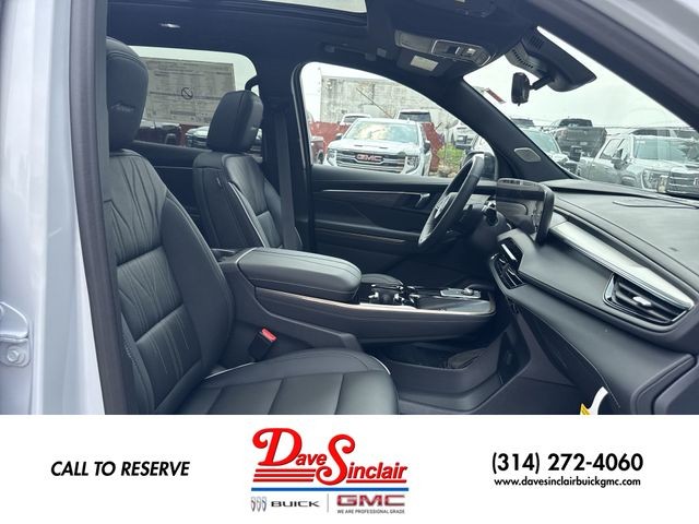 Buick Enclave Vehicle Full-screen Gallery Image 26