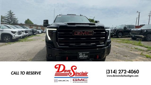 GMC Sierra 2500HD Vehicle Full-screen Gallery Image 03