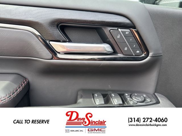 GMC Sierra 2500HD Vehicle Full-screen Gallery Image 13