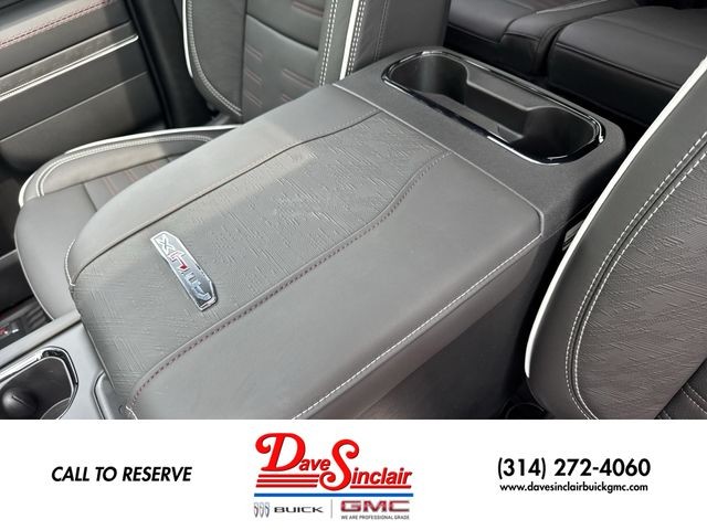 GMC Sierra 2500HD Vehicle Full-screen Gallery Image 21