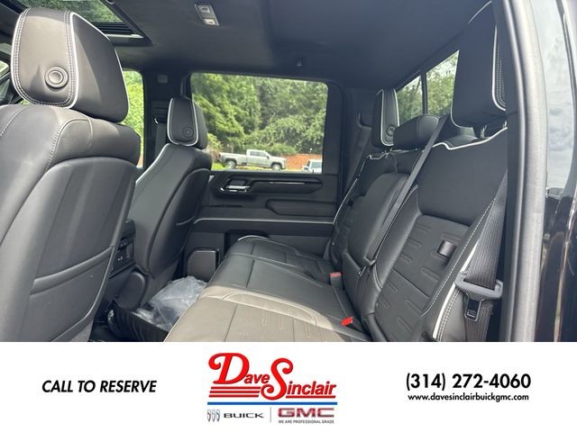 GMC Sierra 2500HD Vehicle Full-screen Gallery Image 23