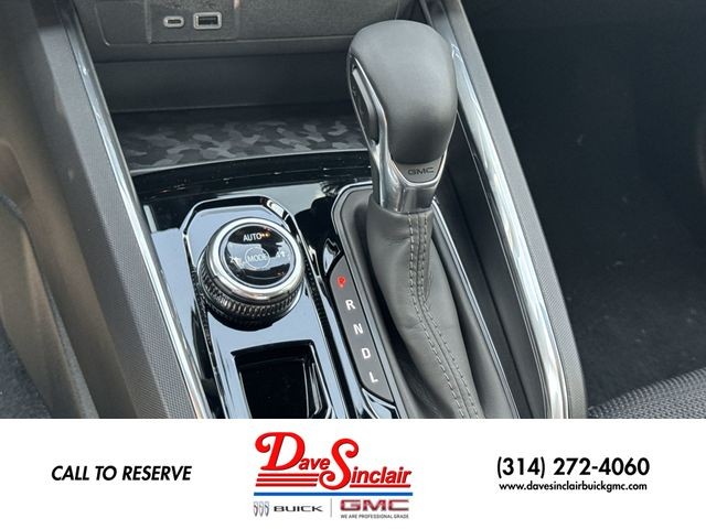 GMC Canyon Vehicle Full-screen Gallery Image 20