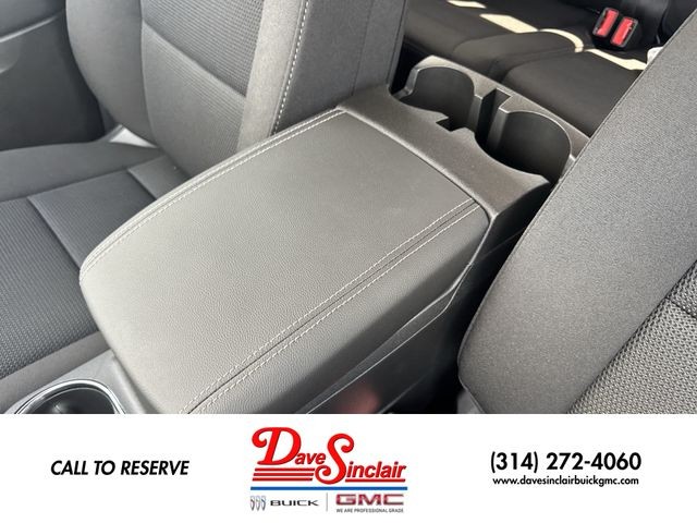GMC Canyon Vehicle Full-screen Gallery Image 21