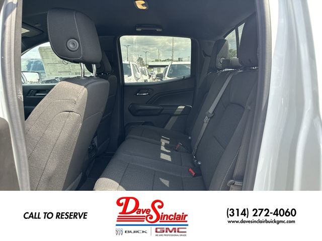 GMC Canyon Vehicle Full-screen Gallery Image 22