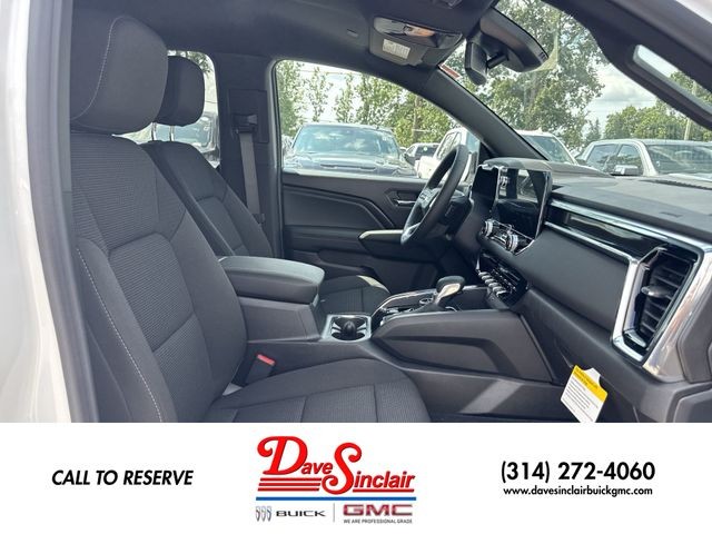 GMC Canyon Vehicle Full-screen Gallery Image 24