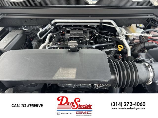 GMC Canyon Vehicle Full-screen Gallery Image 25