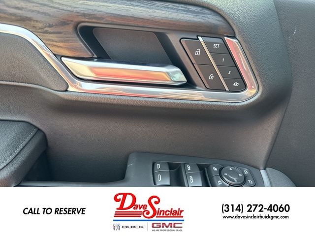 GMC Sierra 1500 Vehicle Full-screen Gallery Image 13