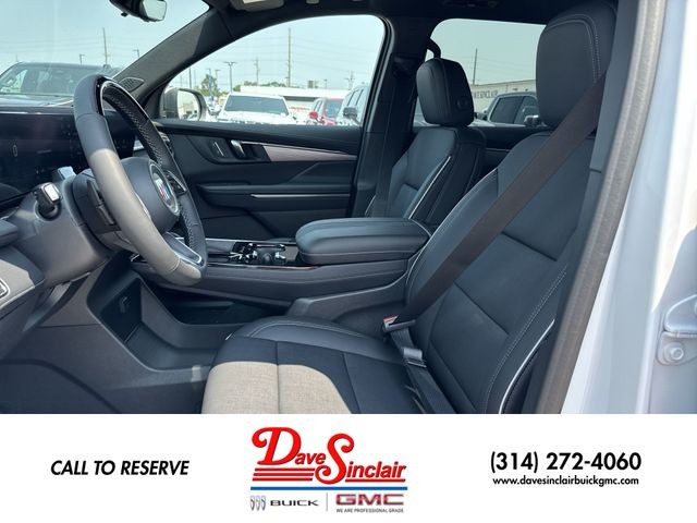 Buick Enclave Vehicle Full-screen Gallery Image 11