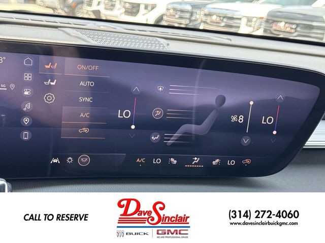 Buick Enclave Vehicle Full-screen Gallery Image 19
