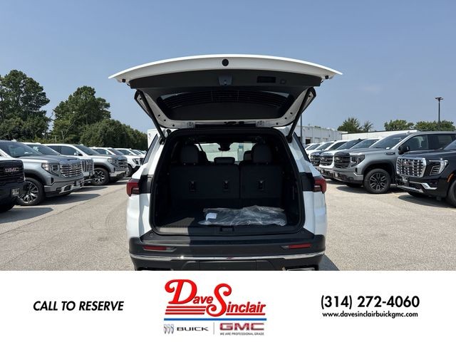 Buick Enclave Vehicle Full-screen Gallery Image 25