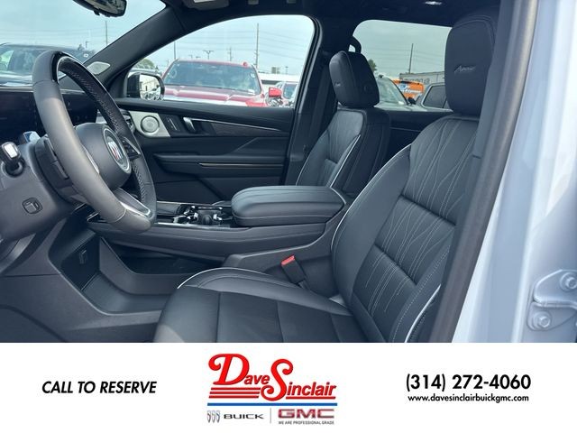 Buick Enclave Vehicle Full-screen Gallery Image 11