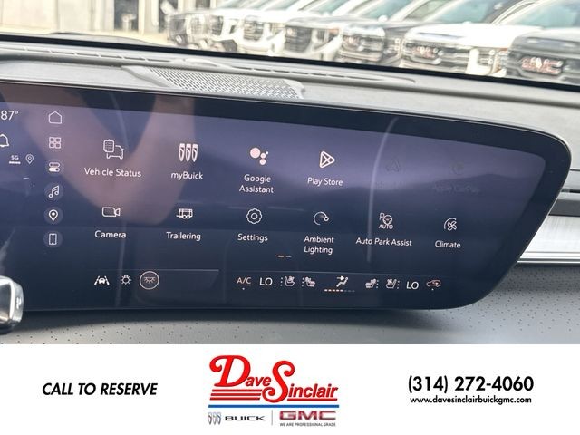 Buick Enclave Vehicle Full-screen Gallery Image 16