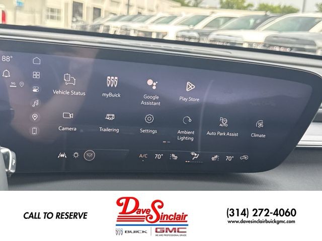 Buick Enclave Vehicle Full-screen Gallery Image 16