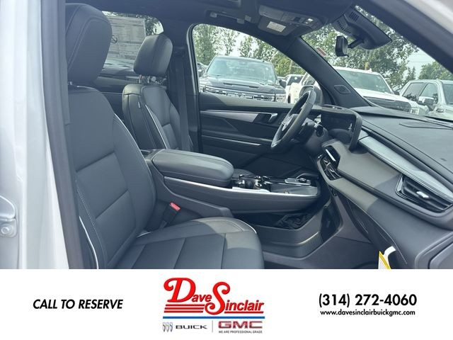 Buick Enclave Vehicle Full-screen Gallery Image 26