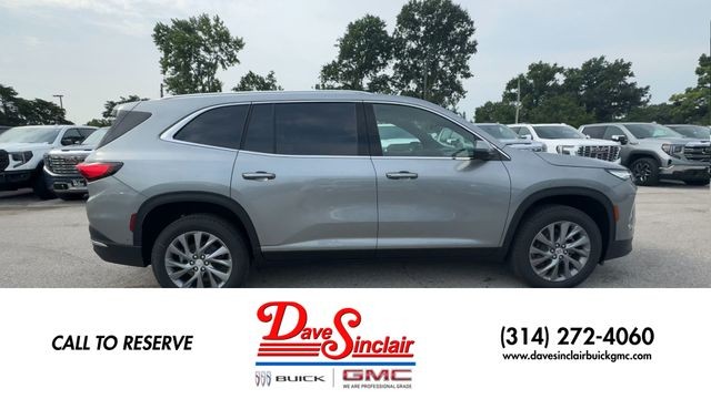 Buick Enclave Vehicle Full-screen Gallery Image 09