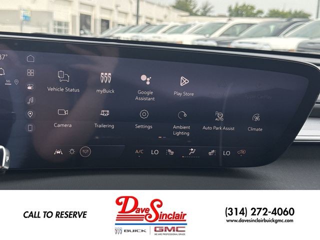Buick Enclave Vehicle Full-screen Gallery Image 16