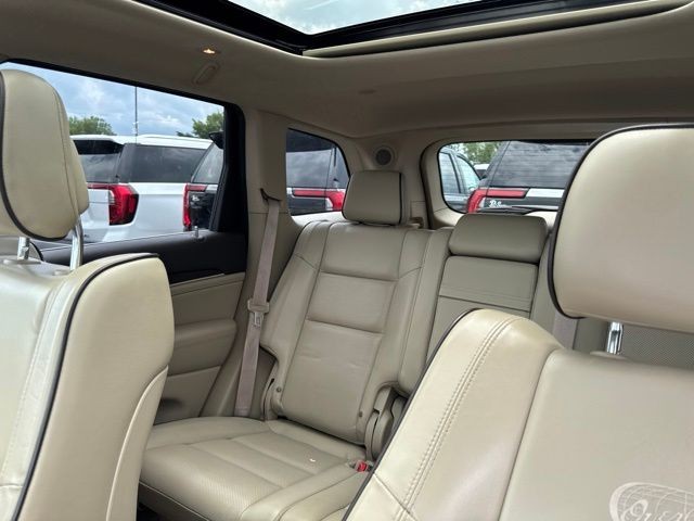 Jeep Grand Cherokee Vehicle Full-screen Gallery Image 11
