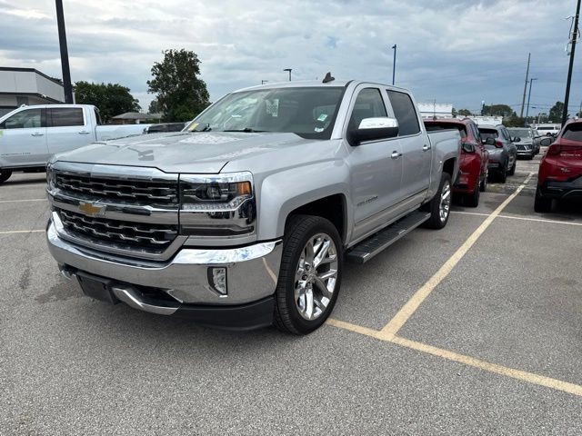 Chevrolet Silverado 1500 Vehicle Full-screen Gallery Image 02