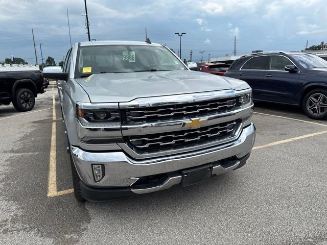 Chevrolet Silverado 1500 Vehicle Full-screen Gallery Image 04