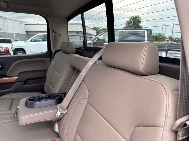 Chevrolet Silverado 1500 Vehicle Full-screen Gallery Image 07