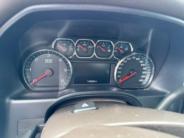 Chevrolet Silverado 1500 Vehicle Full-screen Gallery Image 11