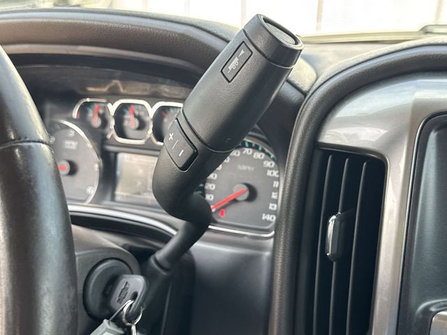Chevrolet Silverado 1500 Vehicle Full-screen Gallery Image 20