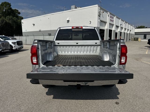 Chevrolet Silverado 1500 Vehicle Full-screen Gallery Image 28