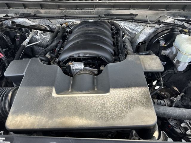 Chevrolet Silverado 1500 Vehicle Full-screen Gallery Image 32