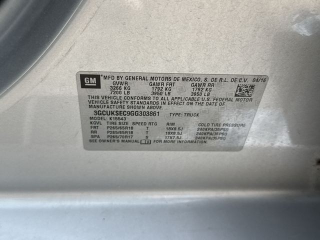 Chevrolet Silverado 1500 Vehicle Full-screen Gallery Image 36