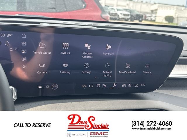 Buick Enclave Vehicle Full-screen Gallery Image 16