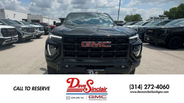 GMC Canyon Vehicle Full-screen Gallery Image 03