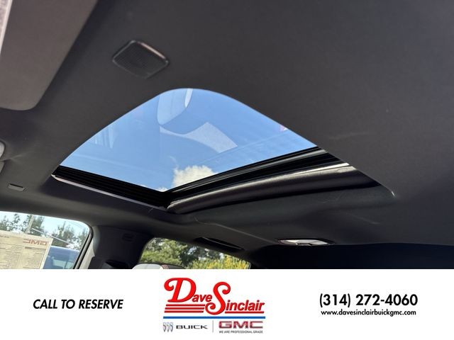 GMC Canyon Vehicle Full-screen Gallery Image 22