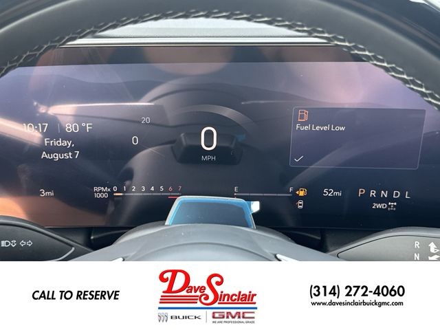 Buick Enclave Vehicle Full-screen Gallery Image 15