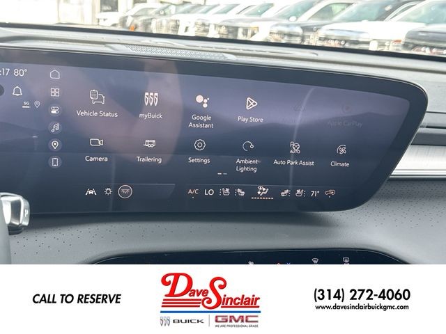 Buick Enclave Vehicle Full-screen Gallery Image 16