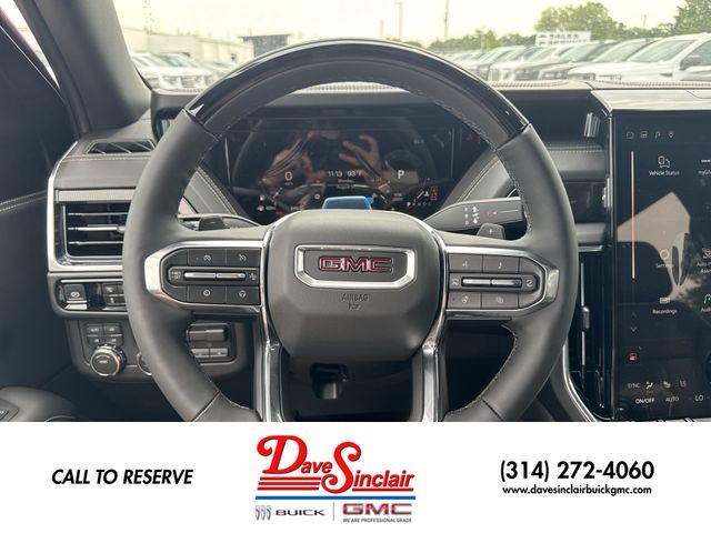 GMC Yukon XL Vehicle Full-screen Gallery Image 14
