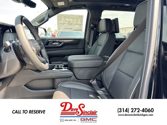 GMC Yukon XL Vehicle Full-screen Gallery Image 11
