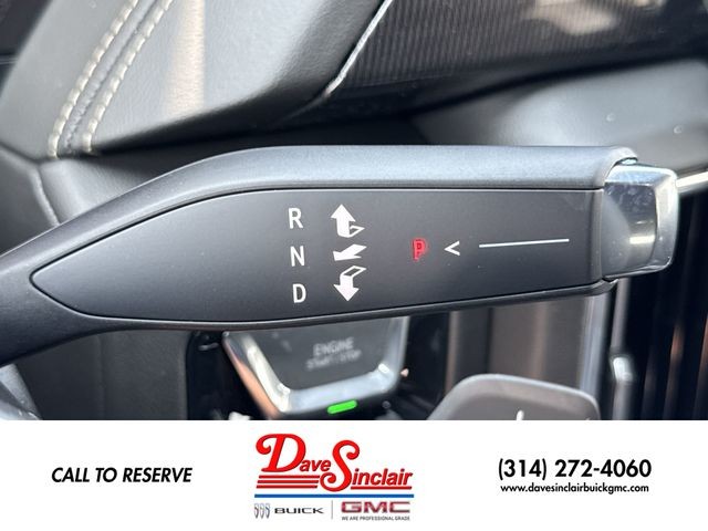 GMC Yukon XL Vehicle Full-screen Gallery Image 20