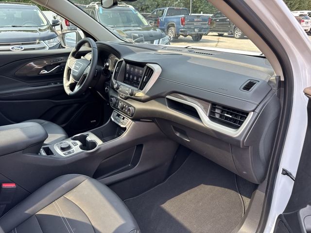 GMC Terrain Vehicle Full-screen Gallery Image 34