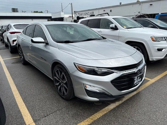 Chevrolet Malibu Vehicle Full-screen Gallery Image 04