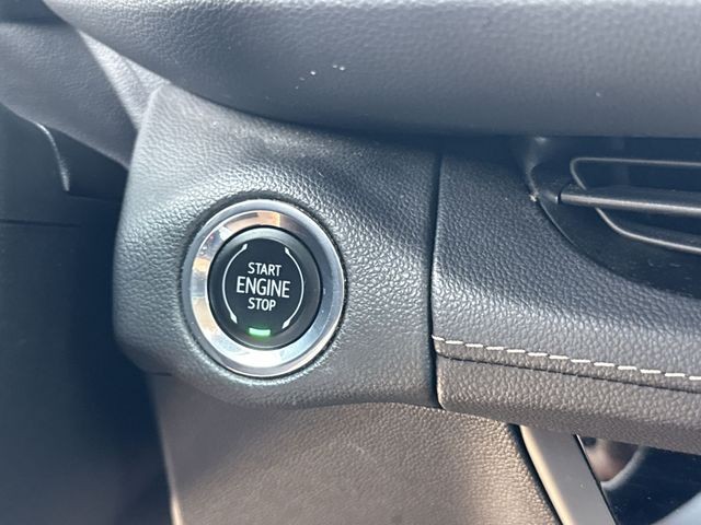 Buick Envision Vehicle Full-screen Gallery Image 17