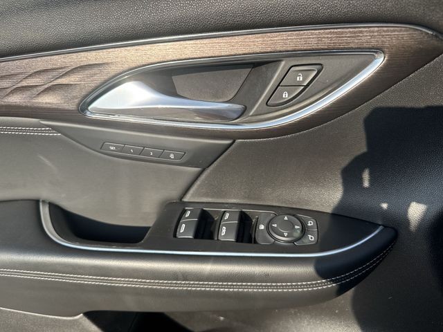 Buick Envision Vehicle Full-screen Gallery Image 24
