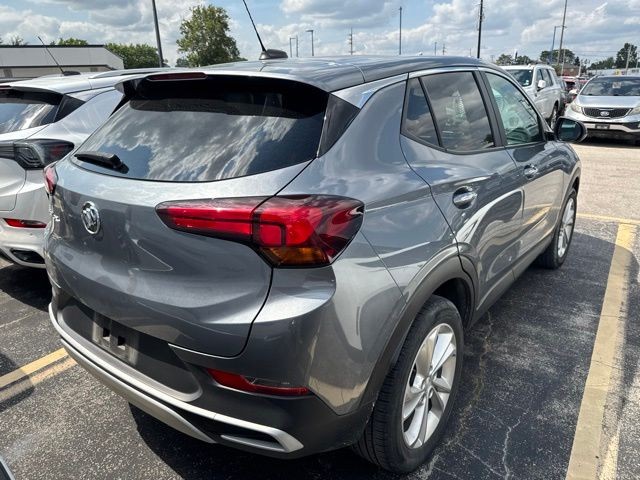Buick Encore GX Vehicle Full-screen Gallery Image 08