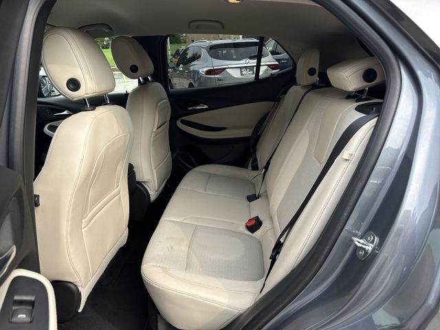 Buick Encore GX Vehicle Full-screen Gallery Image 26