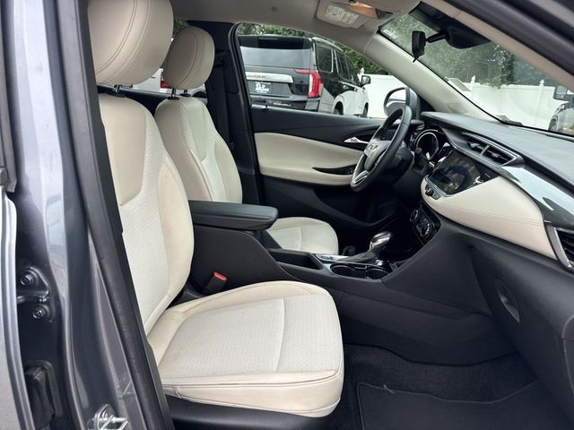 Buick Encore GX Vehicle Full-screen Gallery Image 29