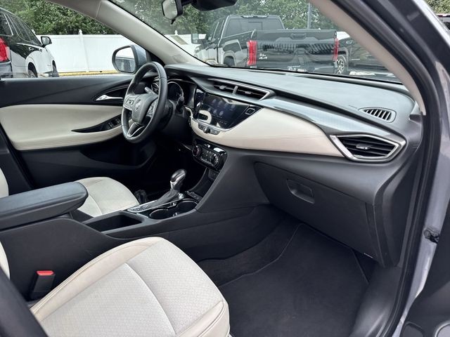 Buick Encore GX Vehicle Full-screen Gallery Image 30