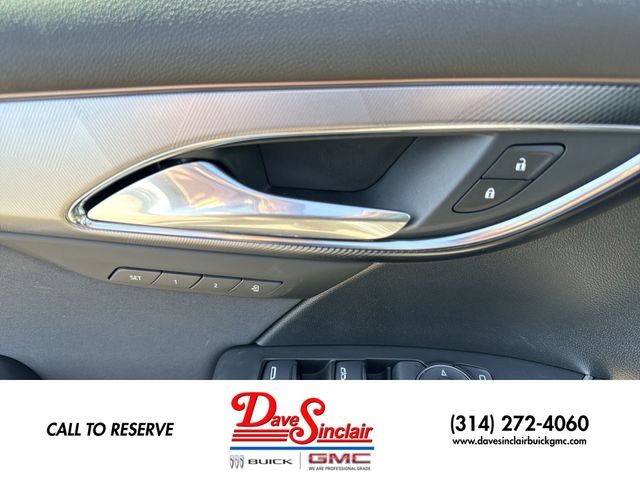 Buick Envision Vehicle Full-screen Gallery Image 13