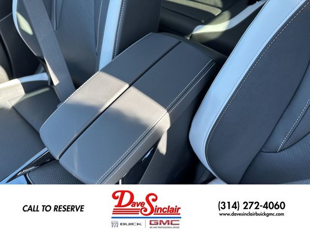 Buick Envision Vehicle Full-screen Gallery Image 21