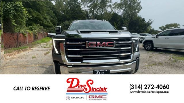 GMC Sierra 3500HD Vehicle Full-screen Gallery Image 03